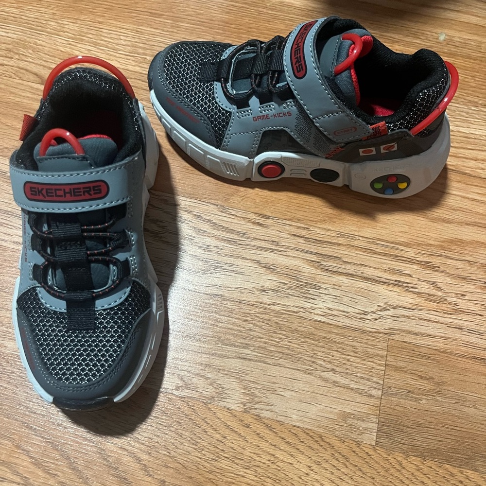 Kids Skechers Gaming Style size 11